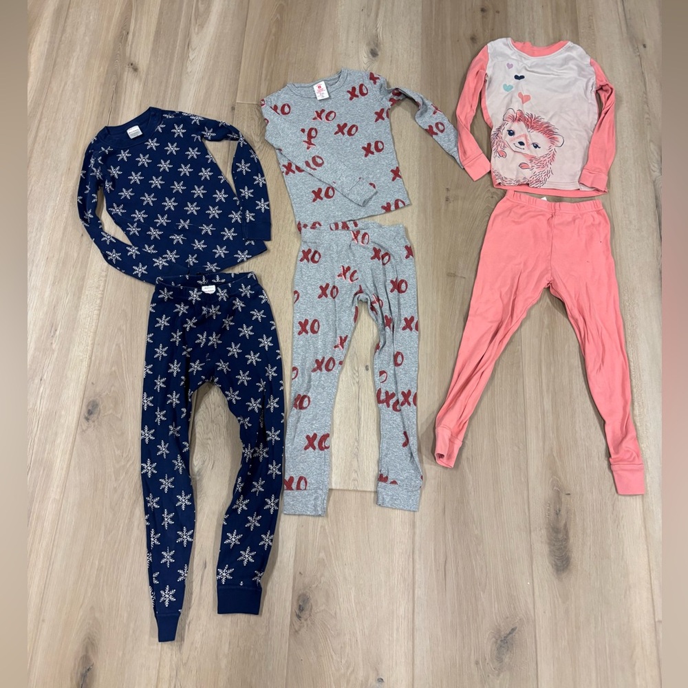 💤Girls Size 6/7 Pajama sets💤